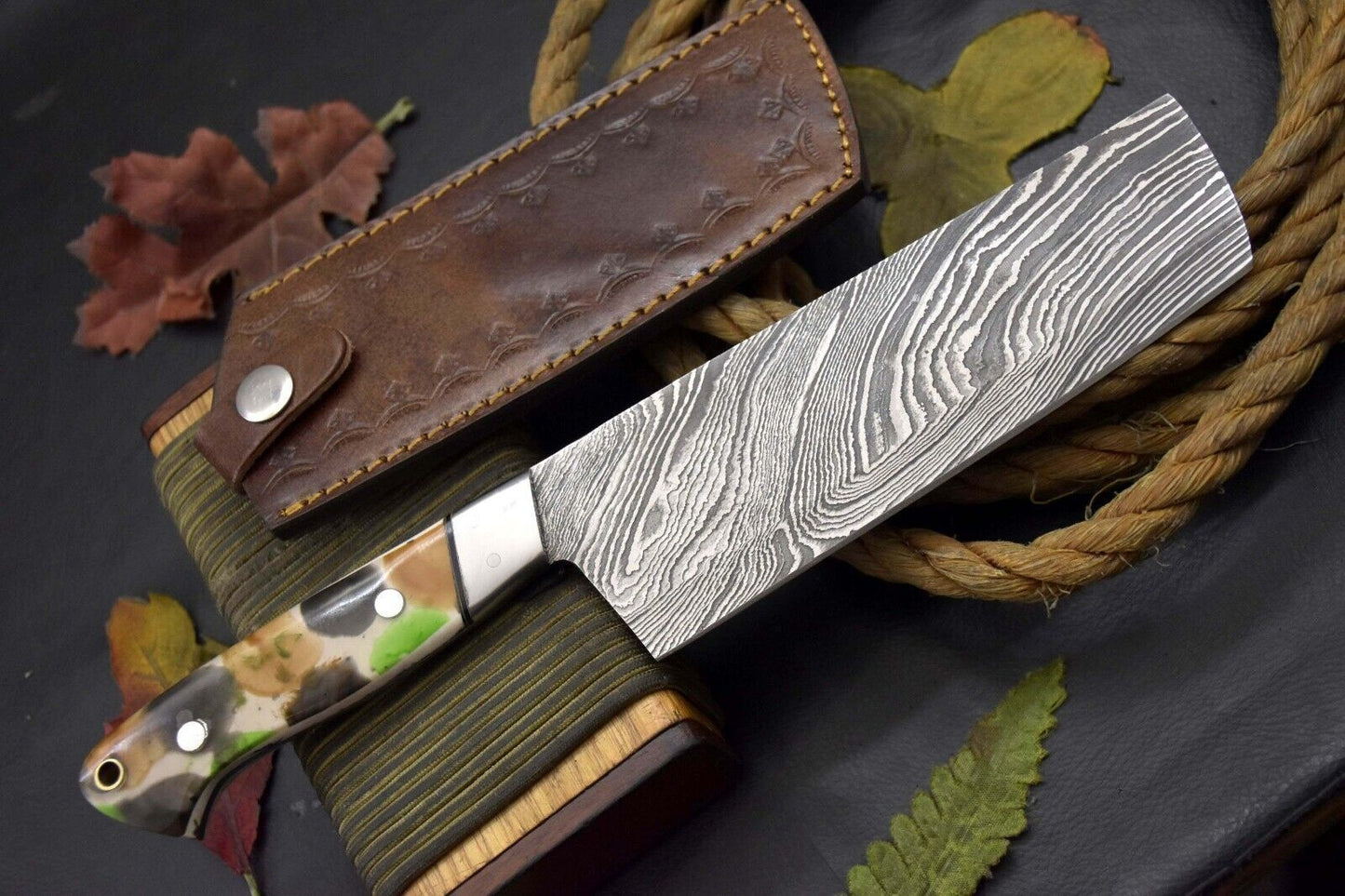 Artisan Forged Damascus Knife Resin Handle Collector Edition 2