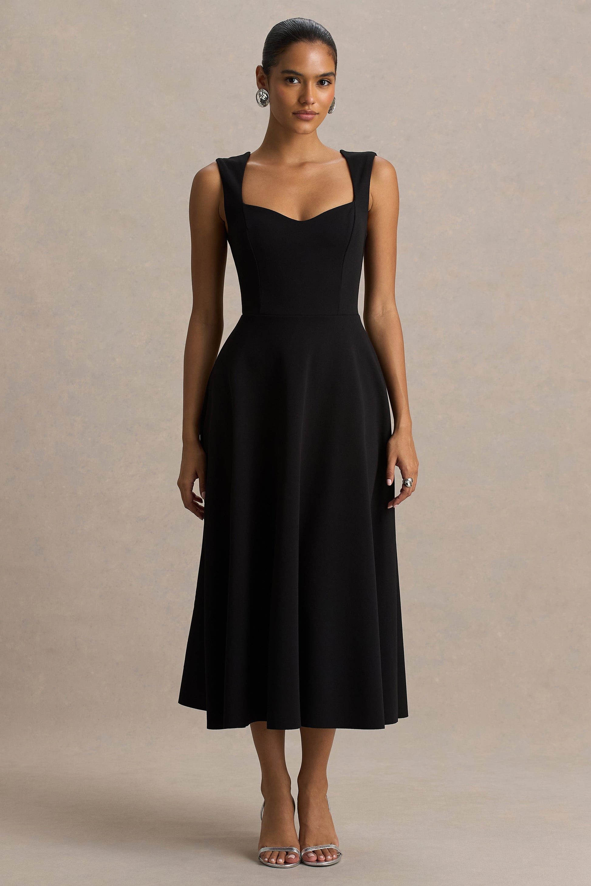 Andromeda | Black Sweetheart-Neck Midi Dress
