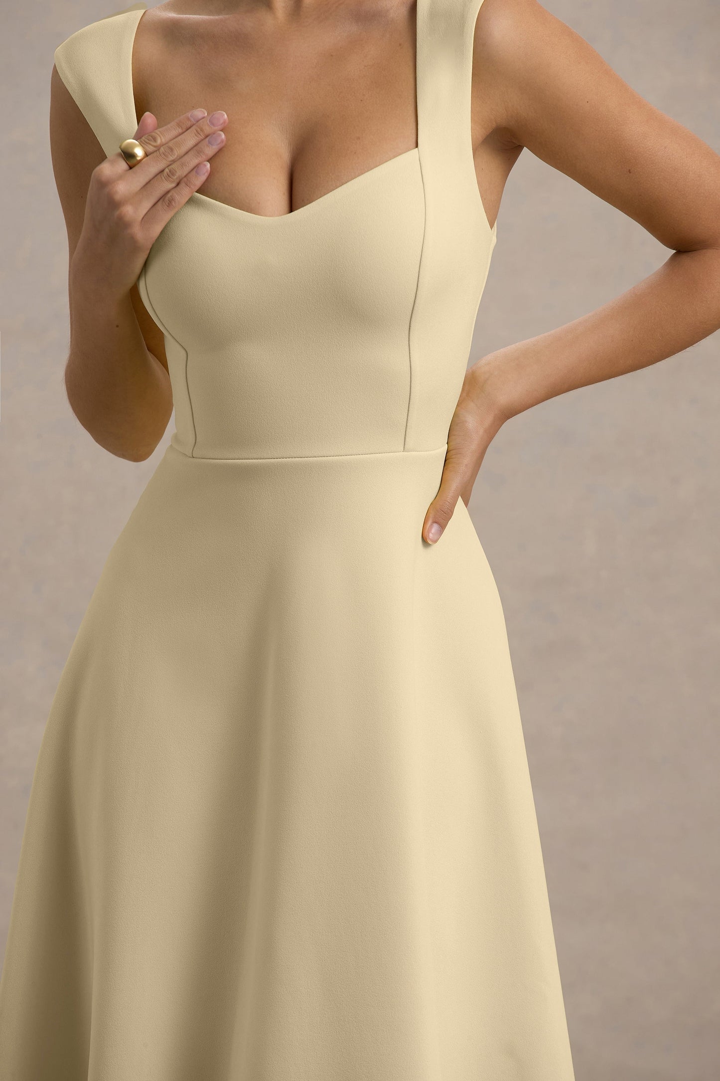 Andromeda | Lemon Sweetheart-Neck Midi Dress