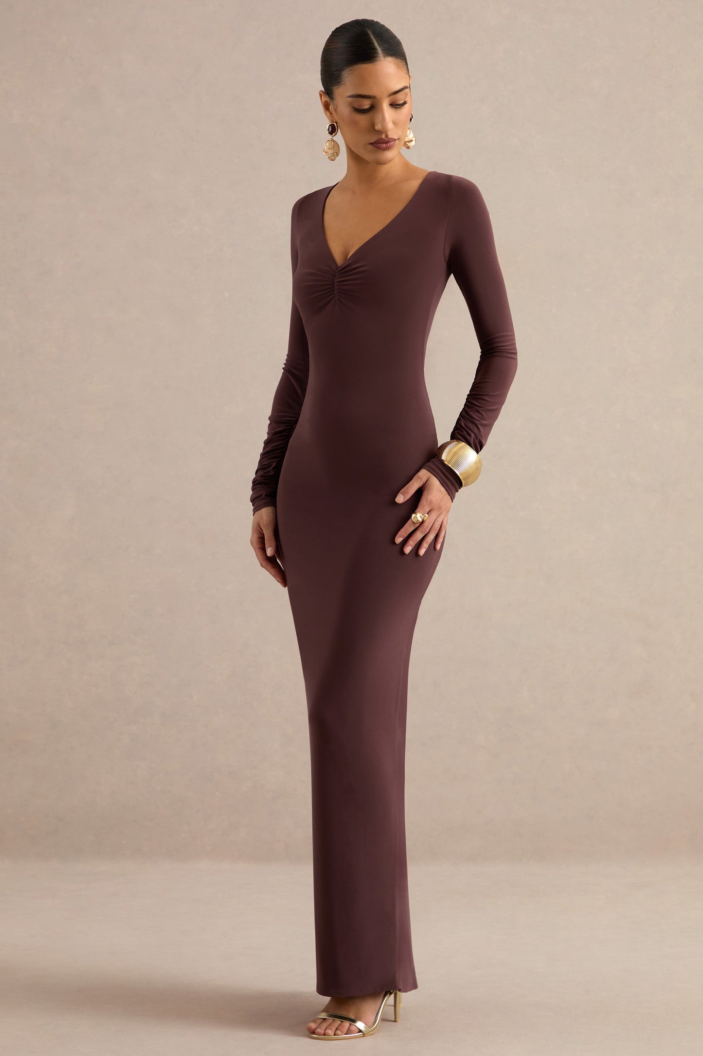 Lucina | Dark Brown V-Neck Maxi Dress With Ruched Detailing
