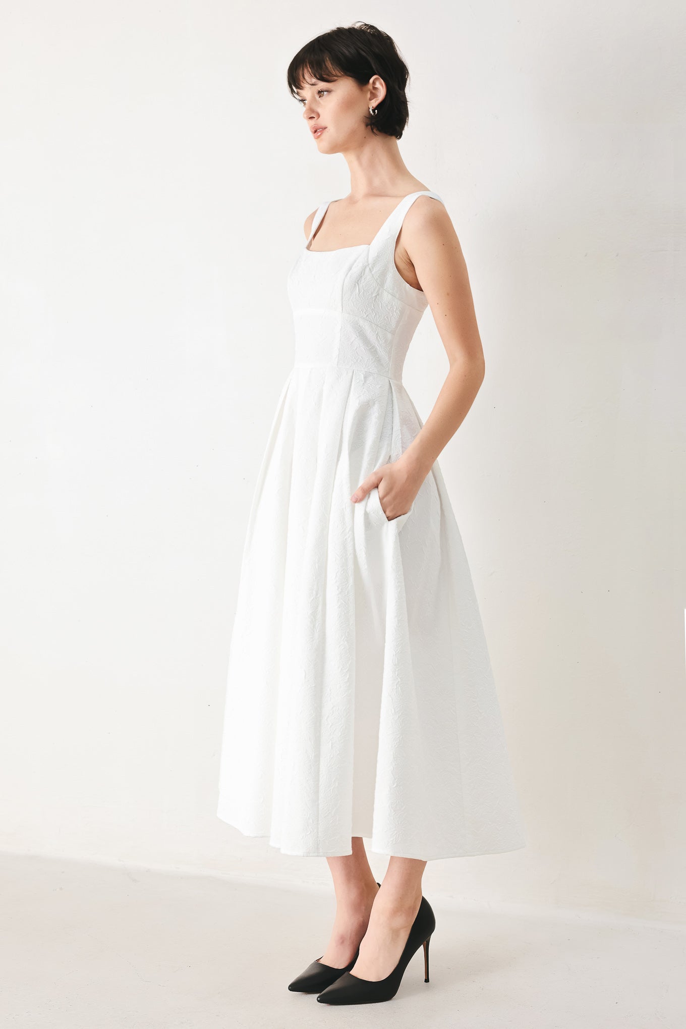 ECHO IN WHITE MIDI DRESS