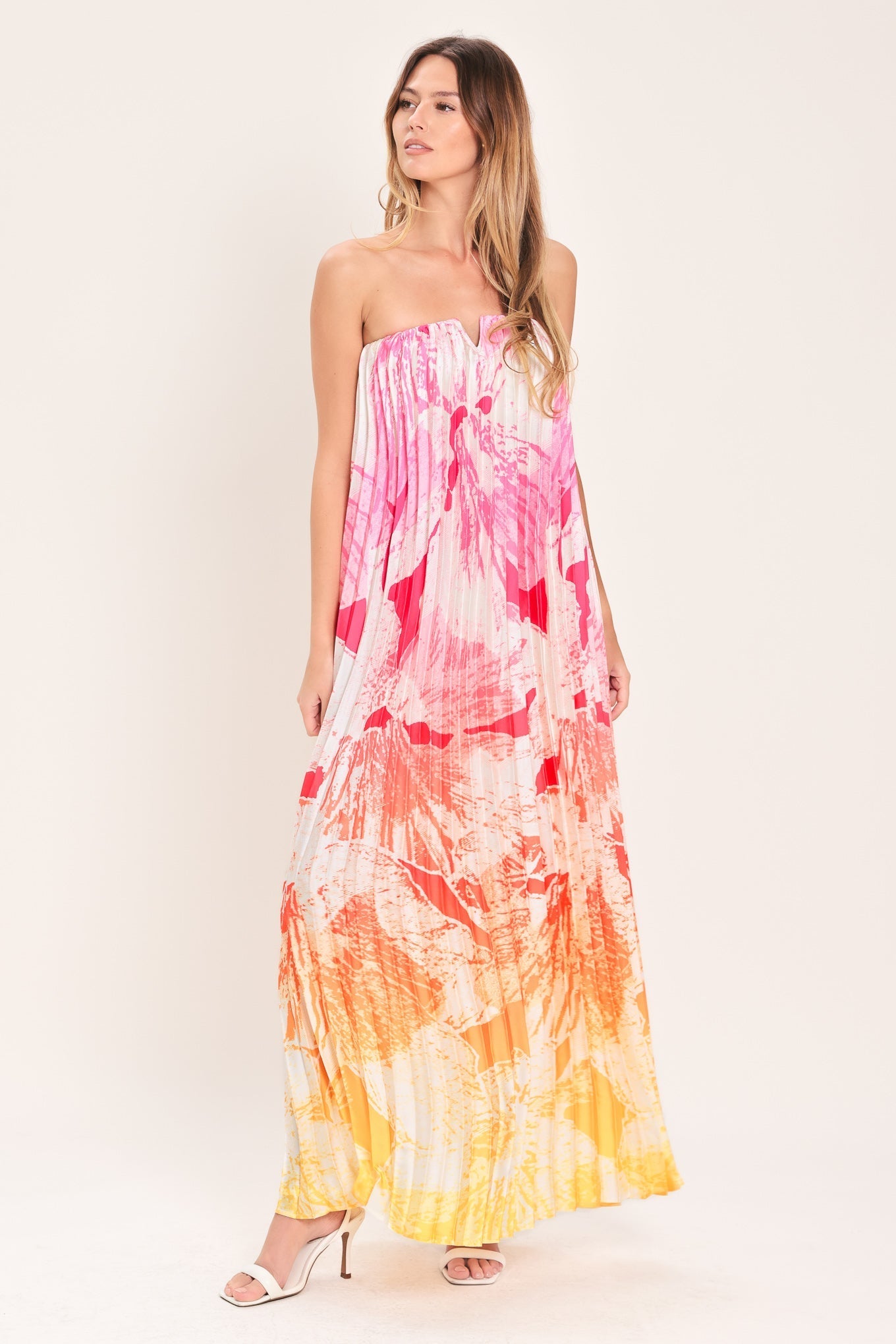 VACAY CRUSH PLEATED MAXI DRESS