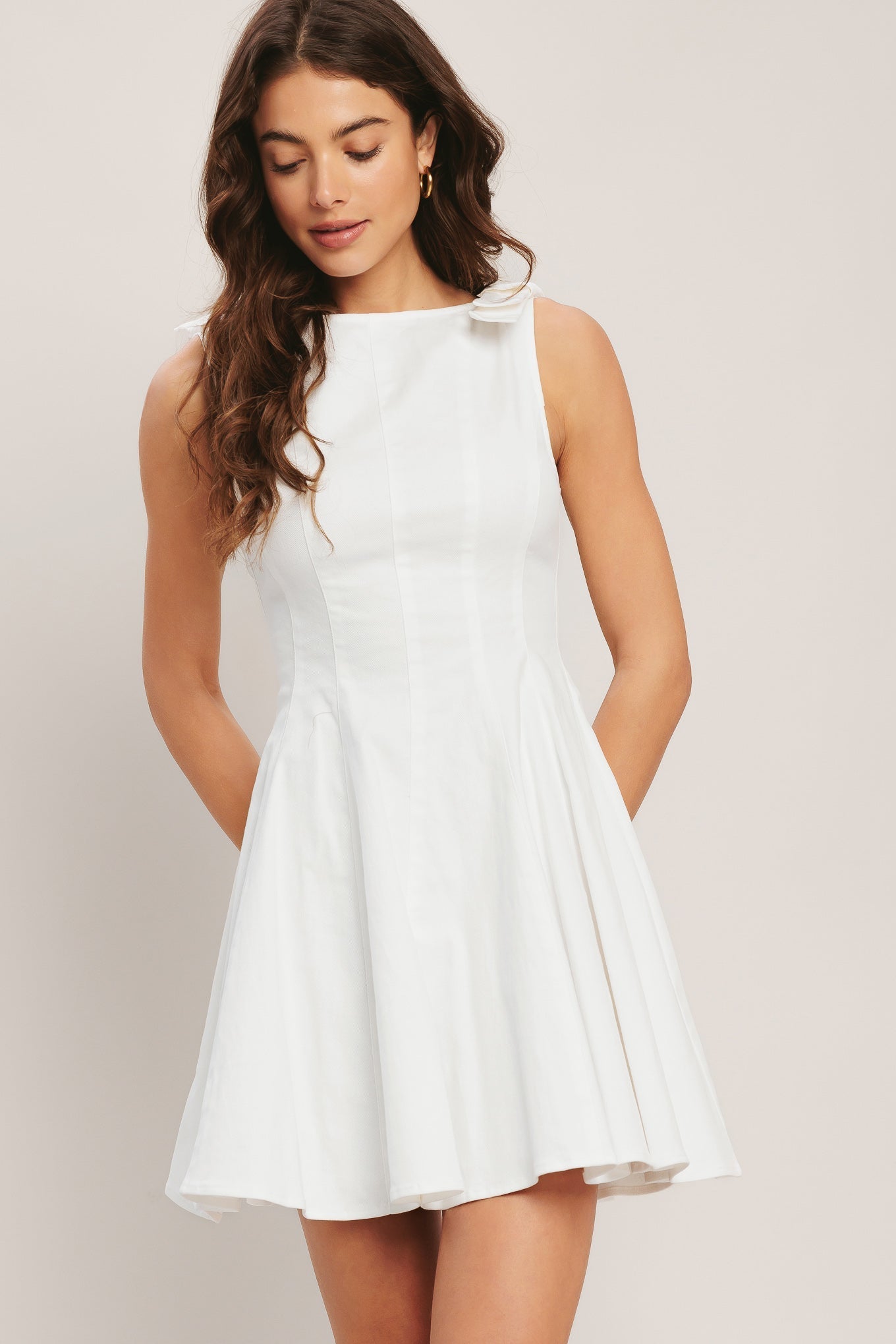 ELEGANT MOMENT BOW DETAIL WHITE DENIM MINI DRESS