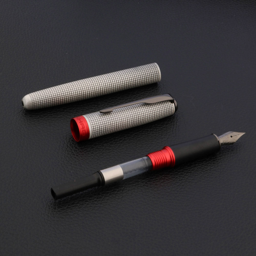 Classic Luxury Fountain Pen with Checkered Grab, Ash Feather Arrow Design, Tungsten Steel Black Nib, Ink Writing Pen