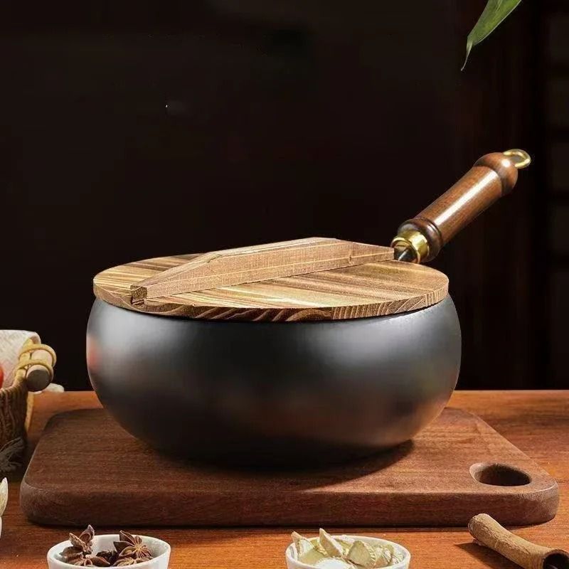 Handmade Forged Non Stick Pan With Wood Or Glass Lid 1