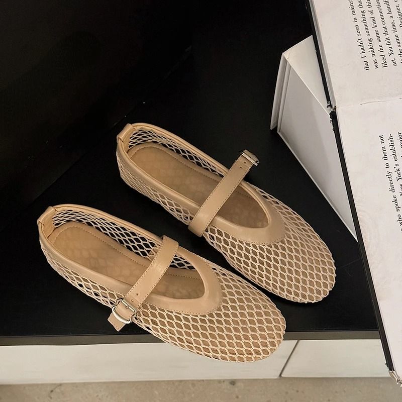 Womens Mary Jane Flats With CutOut Design And Buckle Strap 3