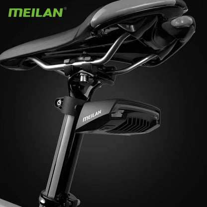 Smart Wireless Bike Tail Light With Turn Signals  Brake Detection  USB Rechargeable LED Cycling Saf 4