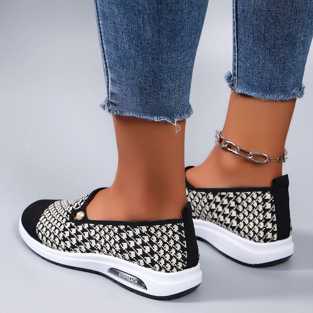 Womens Lightweight Summer Mesh Walking Shoes 1