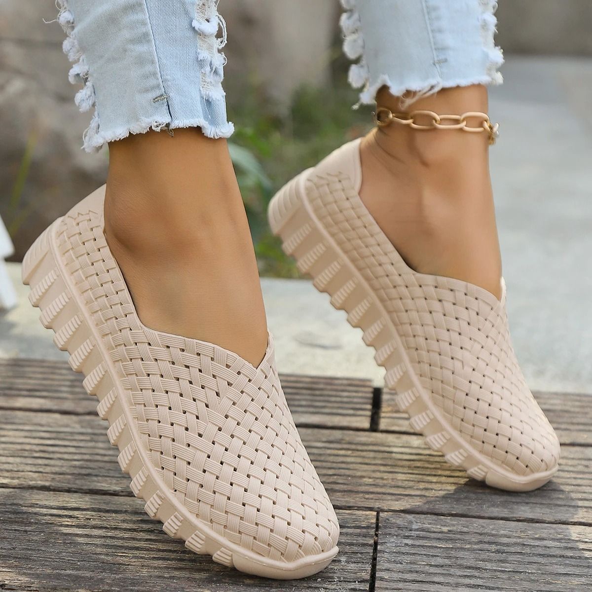 Womens Lightweight Woven Canvas Flats