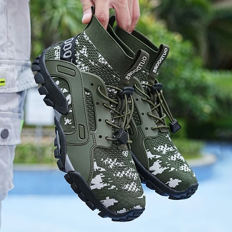 Men Quick Dry Aqua Shoes With Anti Slip Sole For Water Sports And Hiking 2