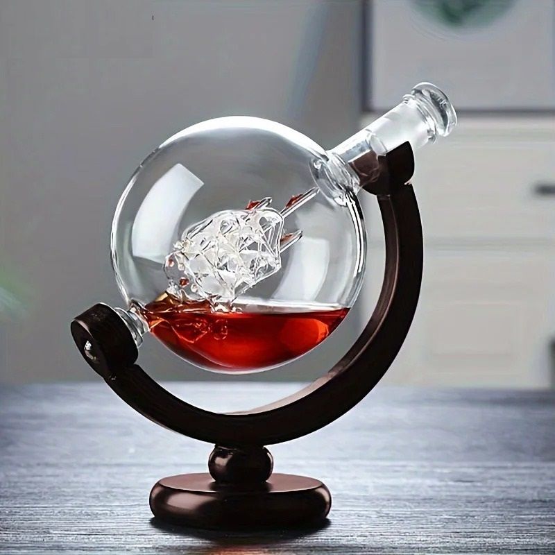 Globe Whiskey Decanter With Wooden Stand 900ml With Optional Glasses 1