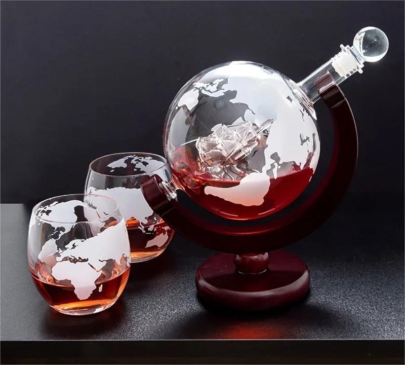 Globe Whiskey Decanter With Wooden Stand 900ml With Optional Glasses 2