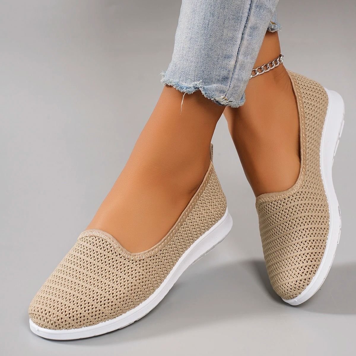 Lightweight Breathable Mesh Flat Shoes for Women Casual Style