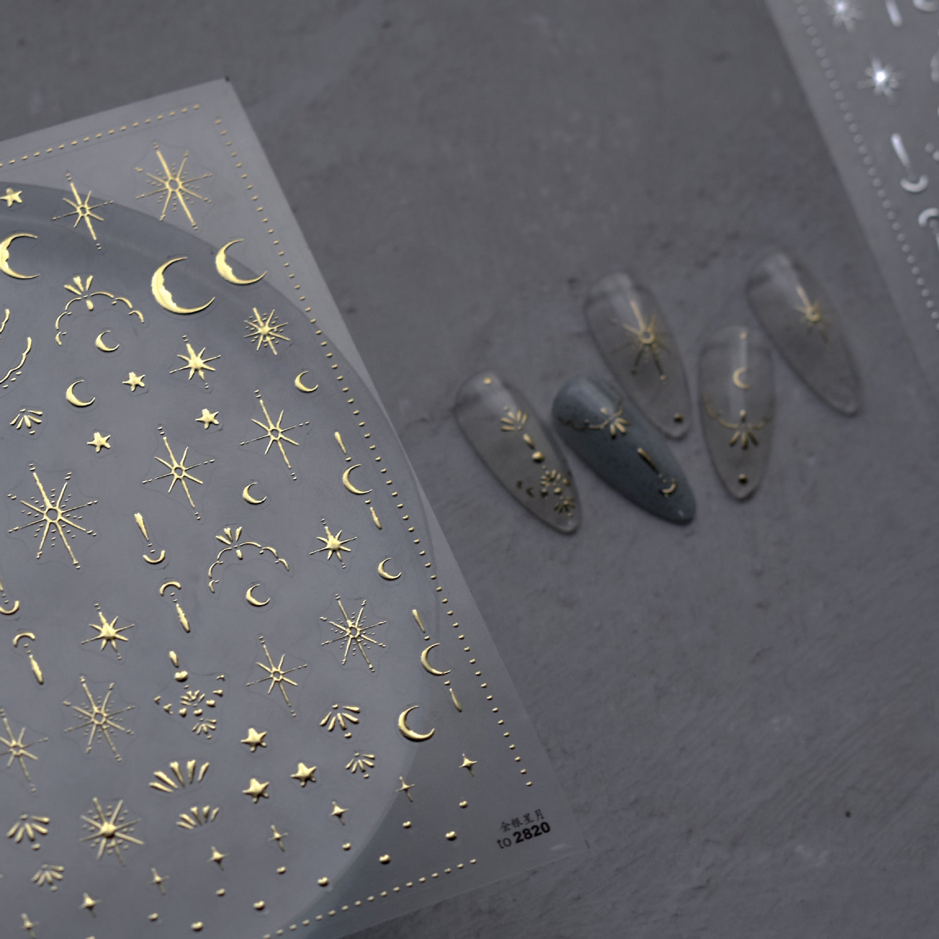 3D Gold Sun Moon Star Bronzing Nail Art Sticker, Laser Star Moon Design, Self-Adhesive Slider Decals in Gold, Silver