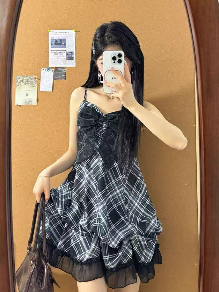 2025 Japanese Vintage Style Strap Dress, Womens Korean Fashion Black Lace Cami Dress for Summer, Sweet Patchwork One