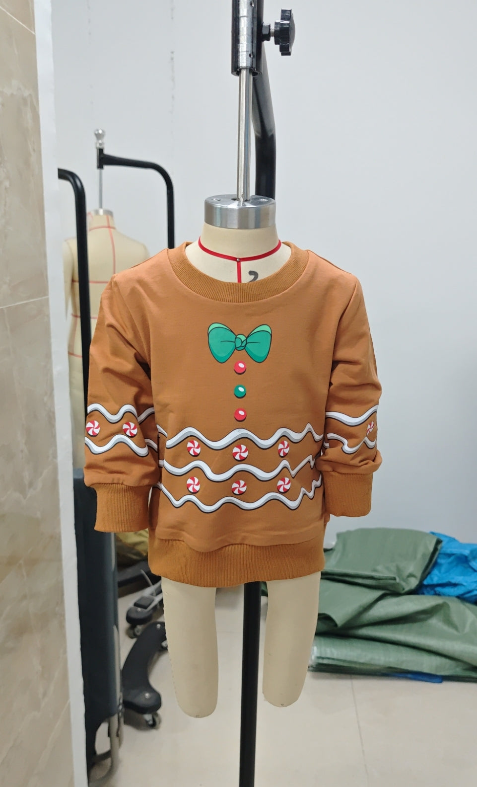 Adorable Christmas Bow Print Sweatshirt, Toddler Autumn Clothes for Baby Girl, Boy, Fall Long Sleeve Pullover Crewneck