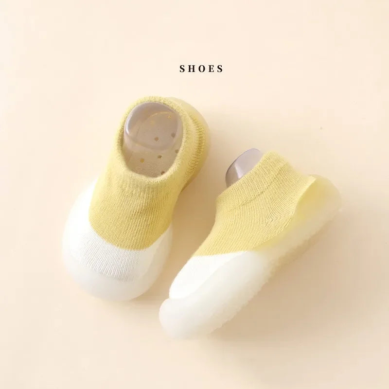 Soft Soled Baby Socks Shoes Infant Color Matching Toddler Girls Boys First Walkers Cute Child Floor Sneakers BeBe Doll
