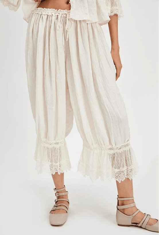 BloomEase Womens Y2K Loose Fit Cropped Pants with Lace Patchwork