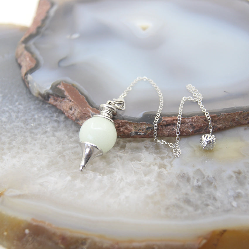 Natural Rose Quartz Labradorite Pendulum for Dowsing Divination, Crystal Cone Pendant with Round Beads Stone Chain