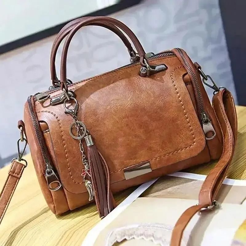 Elegant Tassel Shoulder Handbag with Large Capacity