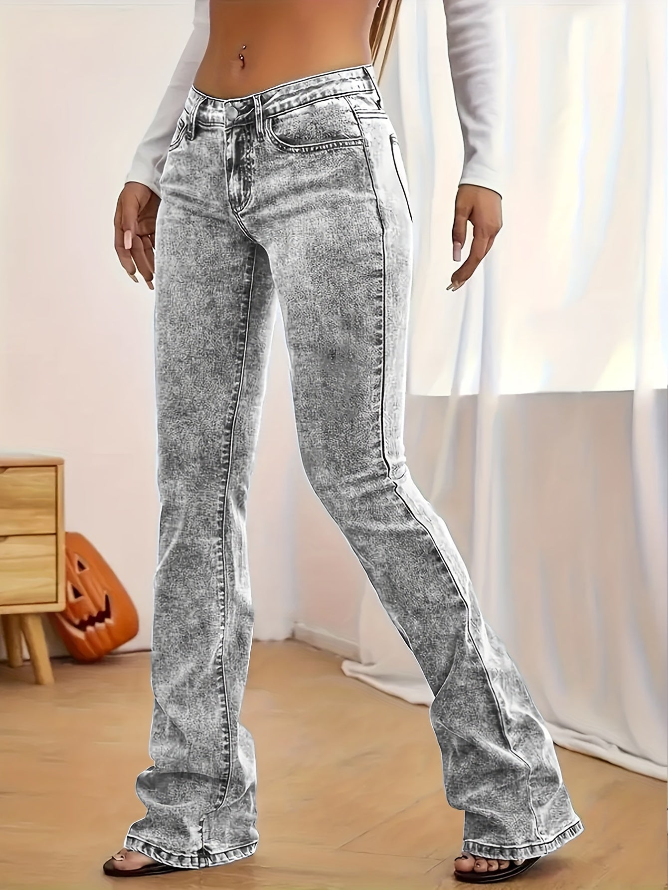 Gray Low Rise Slim Fit Bootcut Jeans Fashion Women, Y2K Style Snow Wash Denim Pants, Elegant Streetwear Look