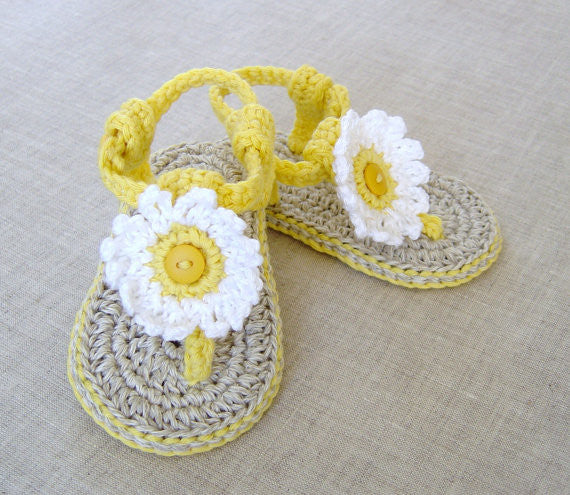 Handmade Crochet Baby Flip Flop Sandals, Summer Baby Sandals with Puff Flowers, Cute Crochet Baby Sandals