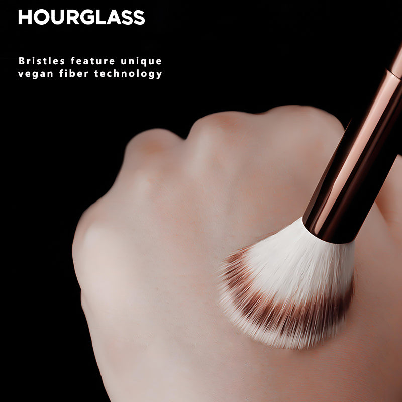 Liquid Blush Brush Angled Contour Brush Loose Powder Brush Pro Beauty Tools for Smooth Blend and Sculpted Look