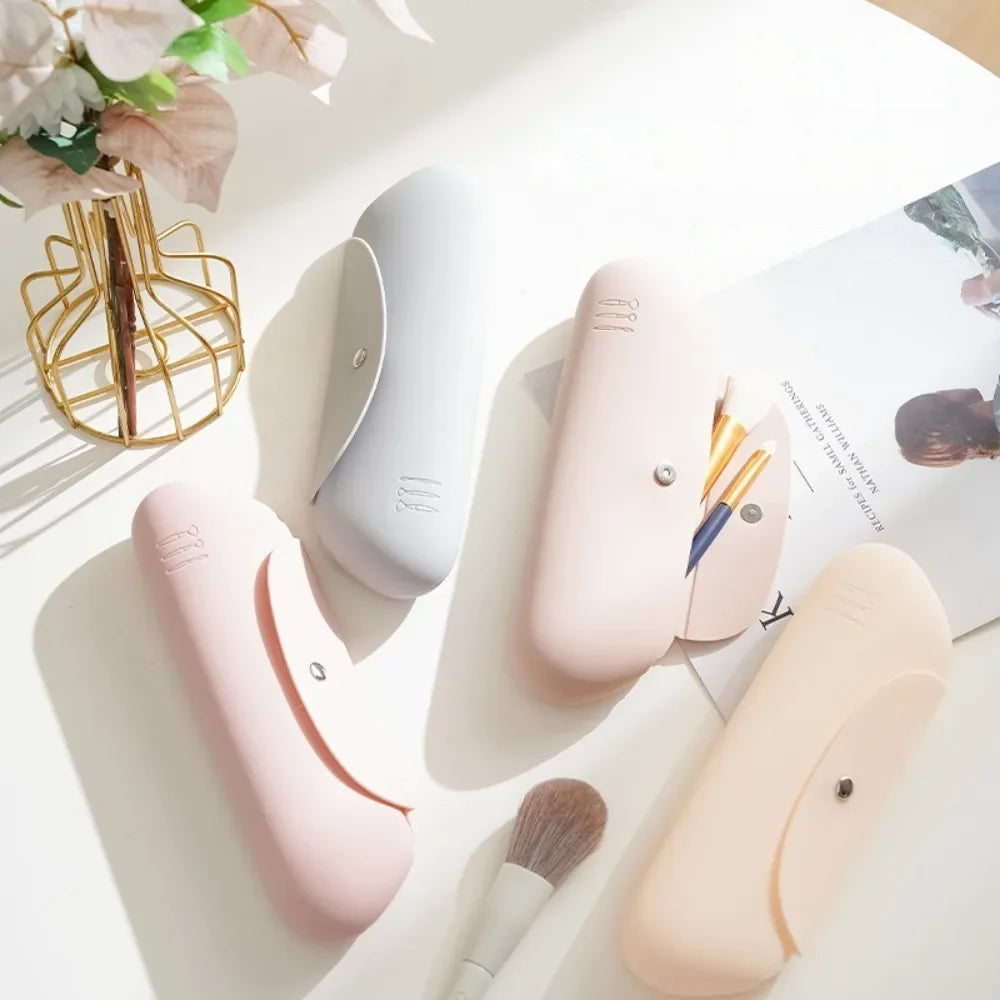 Portable Travel Makeup Brush Holder, Silicon Cosmetic Brushes Bag & Cosmetic Case for Travelling, Getting Ready & Makeup