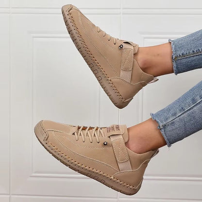 Womens MidTop Retro Workwear Boots  Fashionable British Style AntiSlip Shoes 5