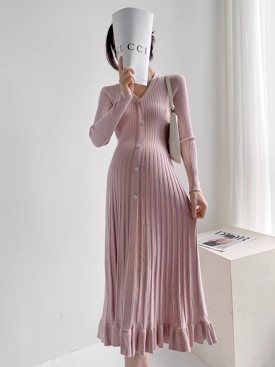 Autumn Winter Maternity Dress, V-Neck Knitted Long Dress for Pregnancy with Fishtail Pleated Hem, Single-Breasted Design