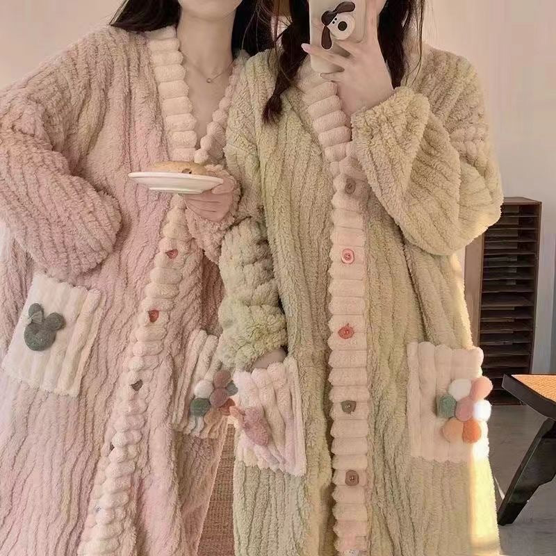 Women's Flannel Pajamas, Long Sleeve Thermal Nightgown, Plus Size Warm Robe, Thickened Winter Bathrobe with Pockets