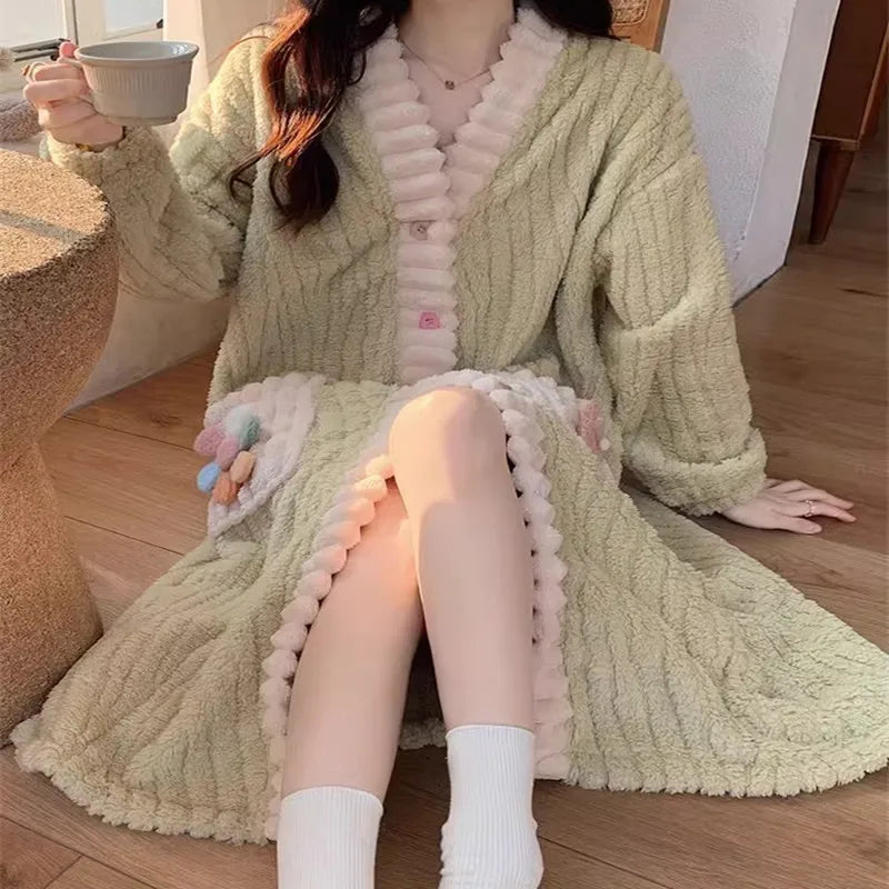 Women's Flannel Pajamas, Long Sleeve Thermal Nightgown, Plus Size Warm Robe, Thickened Winter Bathrobe with Pockets
