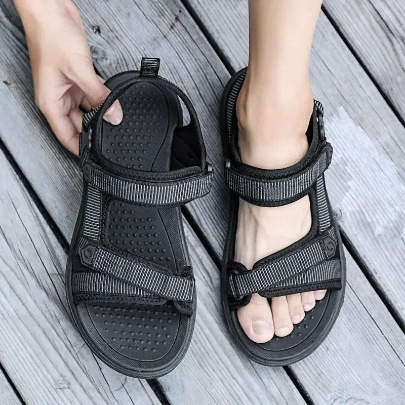 Classic Lightweight Summer Sandals For Men Outdoor Casual Beach Shoes 2
