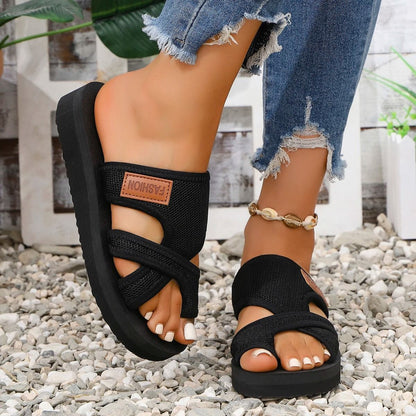 Womens Hollow Lightweight Breathable Sandals Slippers For Beach And Vacation 2