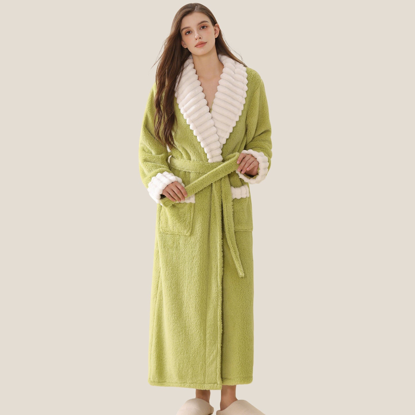 Winter Women's Long Sleeve Flannel Nightgown, Thickened Warm Coral Fleece Nightdress with Pockets, Loose Fit Sleepwear