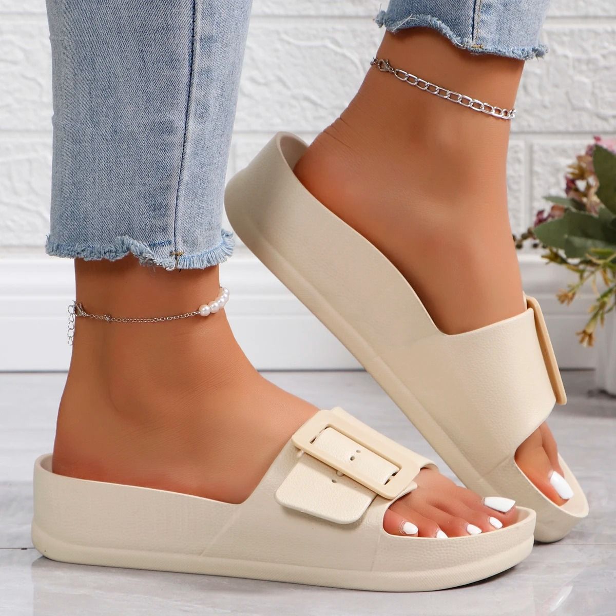 Womens Lightweight Platform Slip On Sandals Soft EVA Summer Outdoor Beach Shoes 3