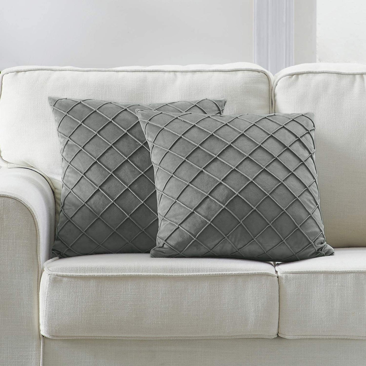 Nordic Dark Gray Velvet Cushion Covers Plaid Pillowcases Decorative Pillow Covers for Sofa and Home Decor