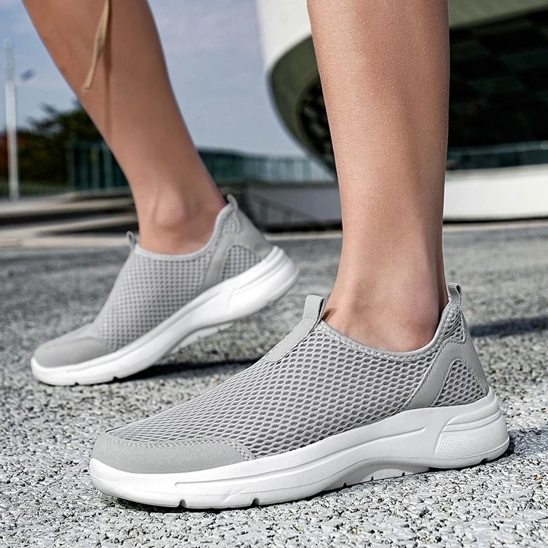 Lightweight Mens Summer Sneakers Anti Slip Breathable Running Shoes 1