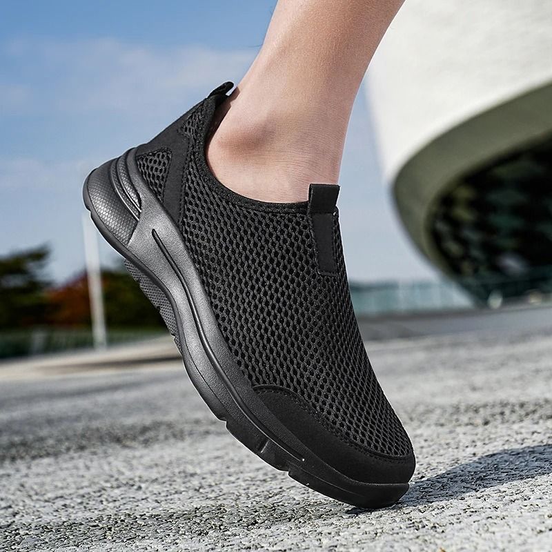 Lightweight Mens Summer Sneakers Anti Slip Breathable Running Shoes 4