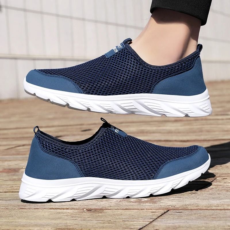 Lightweight Breathable Running Shoes For Men 4