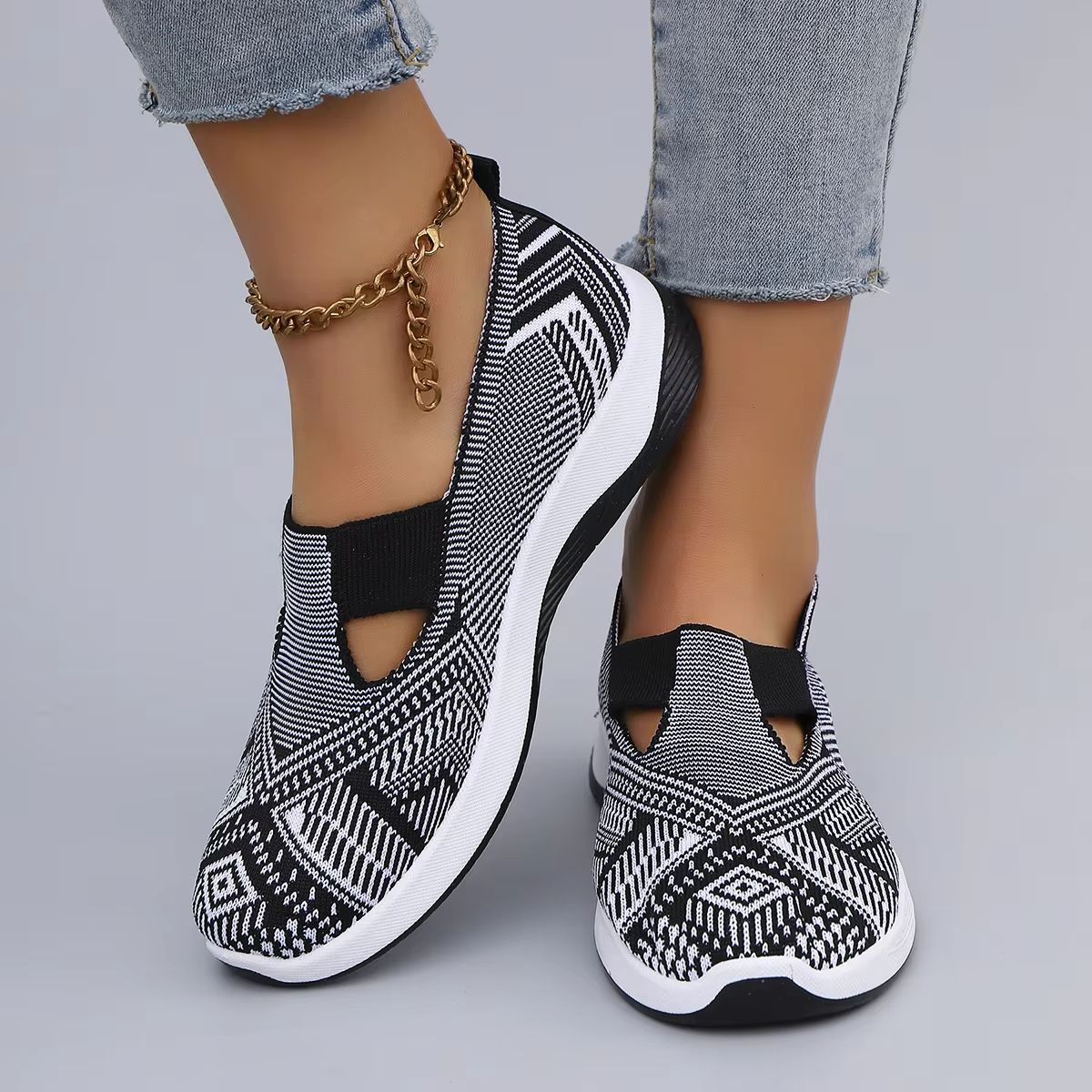 Womens Casual Sports Shoes  Lightweight Breathable SoftSoled Flats For Everyday Comfort 3