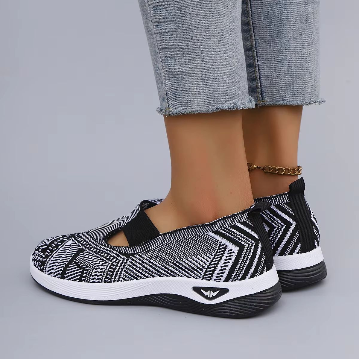 Womens Casual Sports Shoes  Lightweight Breathable SoftSoled Flats For Everyday Comfort 5
