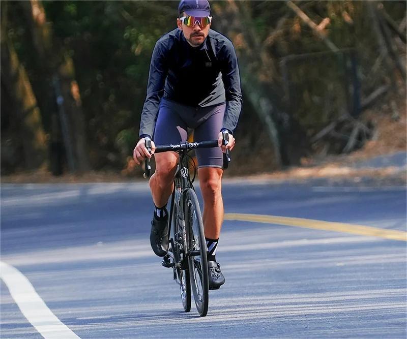 Mens Lightweight Cycling Windbreaker Jacket With Reflective Strips 2