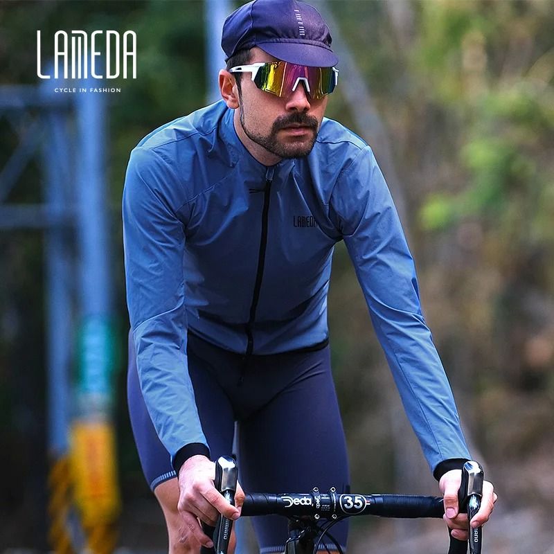 Mens Lightweight Cycling Windbreaker Jacket With Reflective Strips 5
