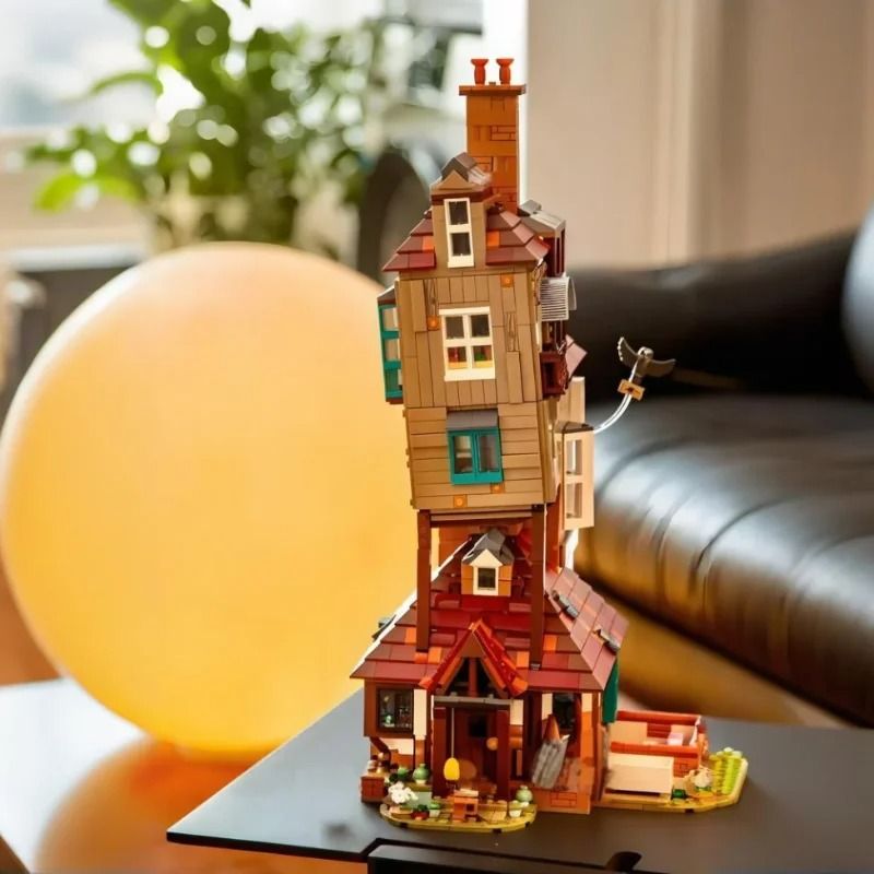 76437 The Burrow 2405 Piece Building Blocks Model Kit 2