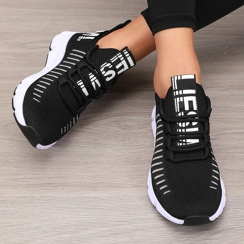 Lightweight Mesh Sports Shoes  Breathable Jogging Sneakers For Men And Women 7