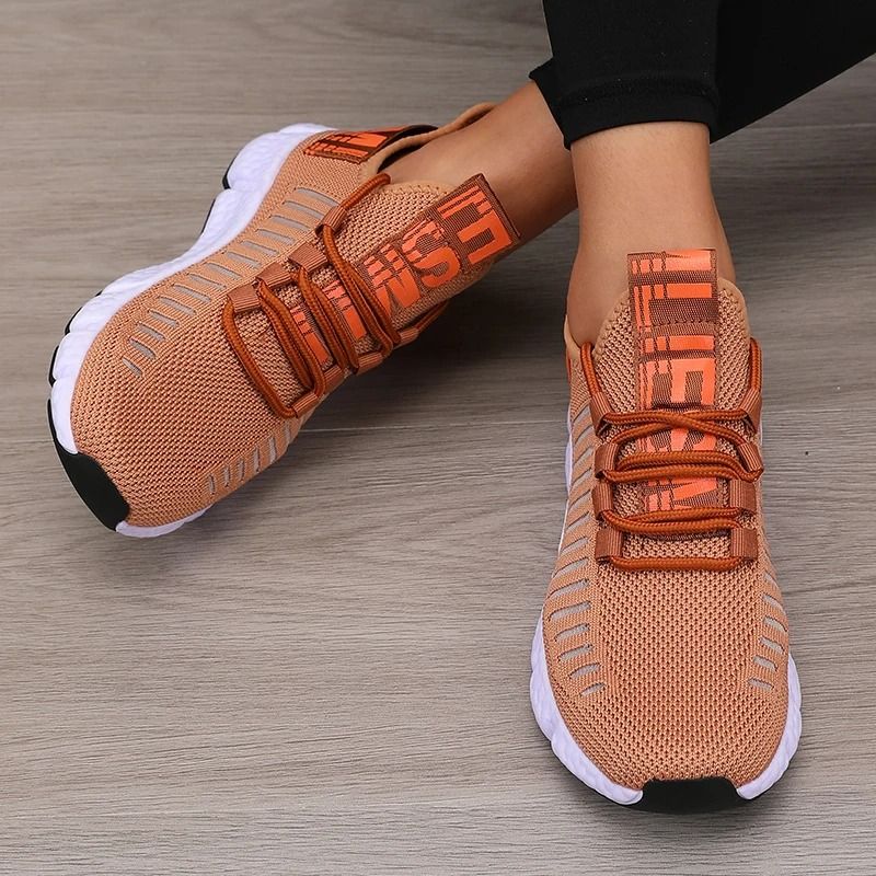 Lightweight Mesh Sports Shoes  Breathable Jogging Sneakers For Men And Women 10