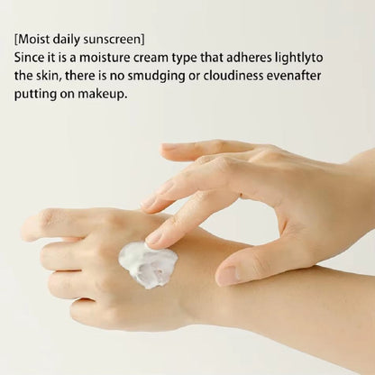 TravelFriendly SPF50 PA Moisturizing Sunscreen Cream  Nourishing Outdoor Protection 3