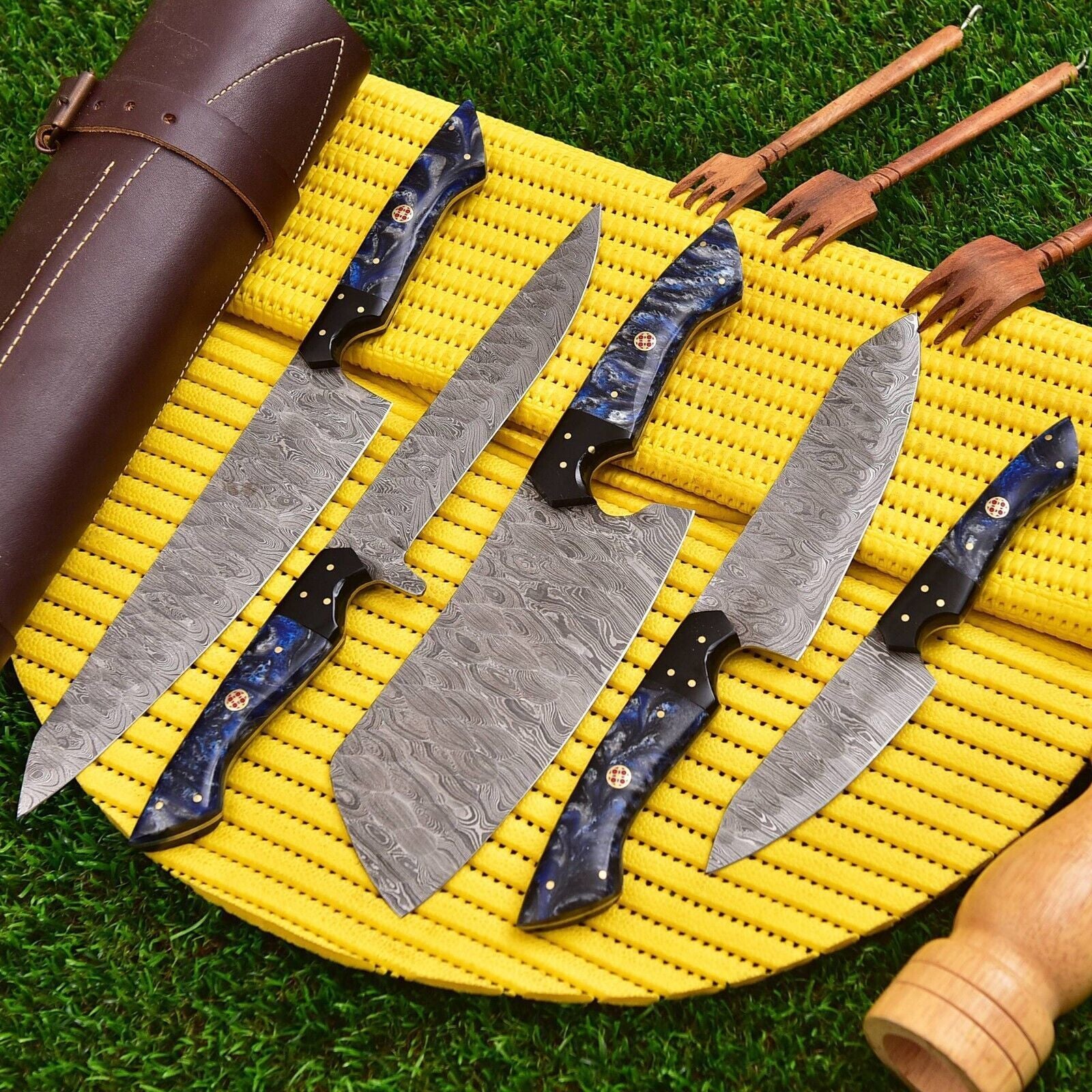 5Piece Damascus Steel Chef Knives Set  Handmade Cooking Knife Set With Leather Holder 1