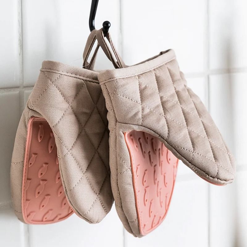 Fish Shaped Silicone Oven Glove Heat Resistant Anti Scald Mitt